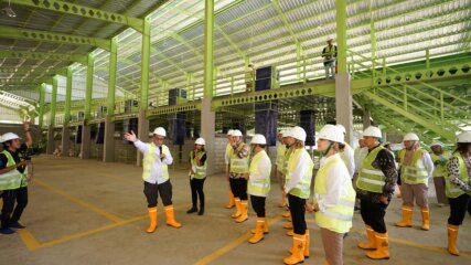 Tour through the new Project STOP material recovery facility